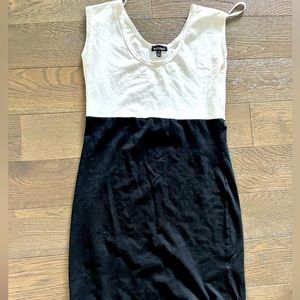 Two tone dress - le chateau